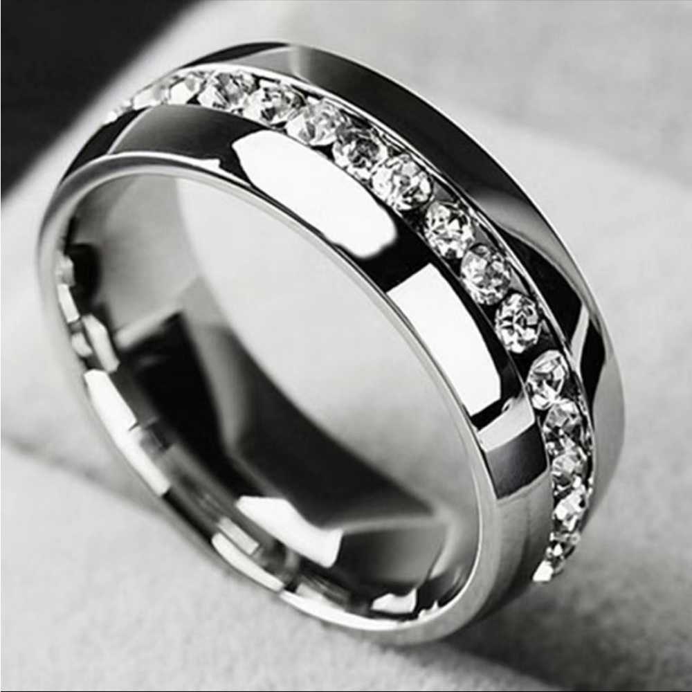 New Unisex Beautiful Titanium Steel Couple Rings - Picture 1 of 6